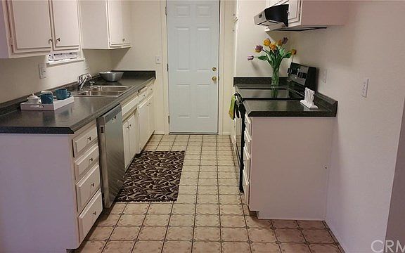 3rd image of 875 Cameo Ave