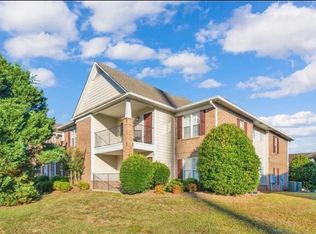1710 Renwick Dr APT 204, Fayetteville, NC 28304