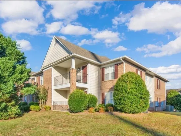1710 Renwick Dr APT 204, Fayetteville, NC 28304