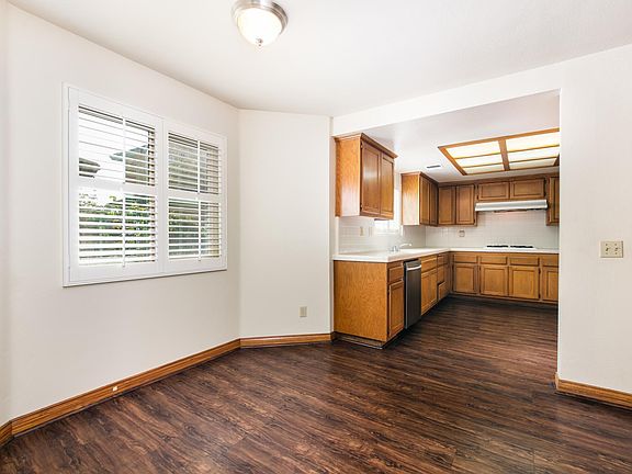 5th image of 900 N 1st Ave APT E