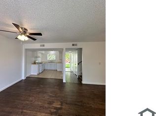 5915 Mack Rd, Sacramento, CA 95823