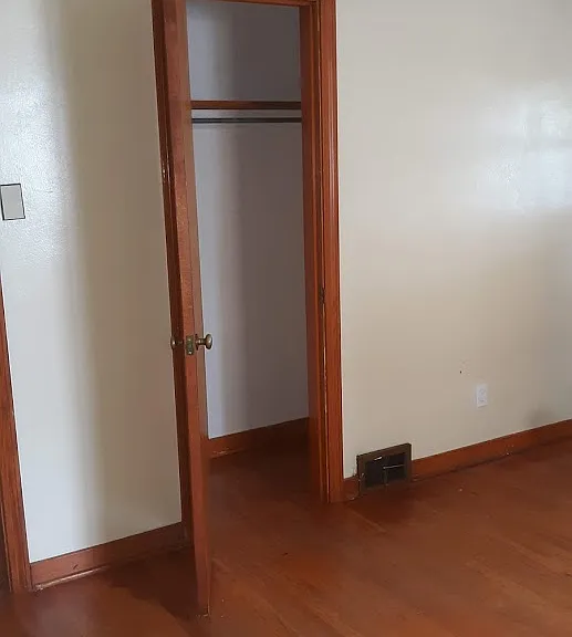 1663-1665 Potomac Ave #1663 — Photo 6