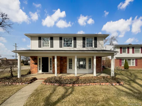 29846 Buckingham St, Livonia, MI 48154