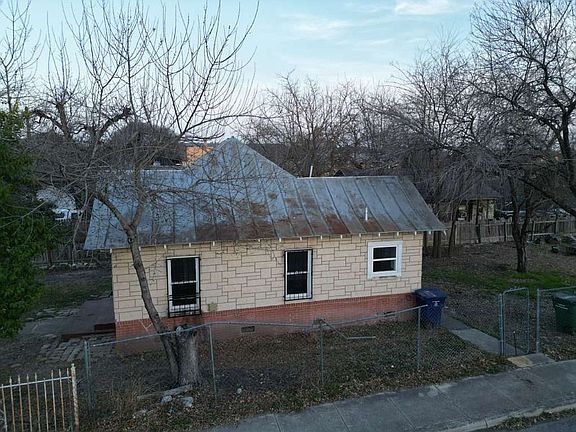 2nd image of 1050 Waverly Ave