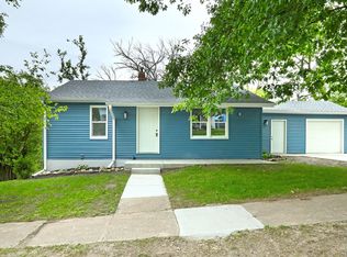 314 E Front St, Colfax, IA 50054