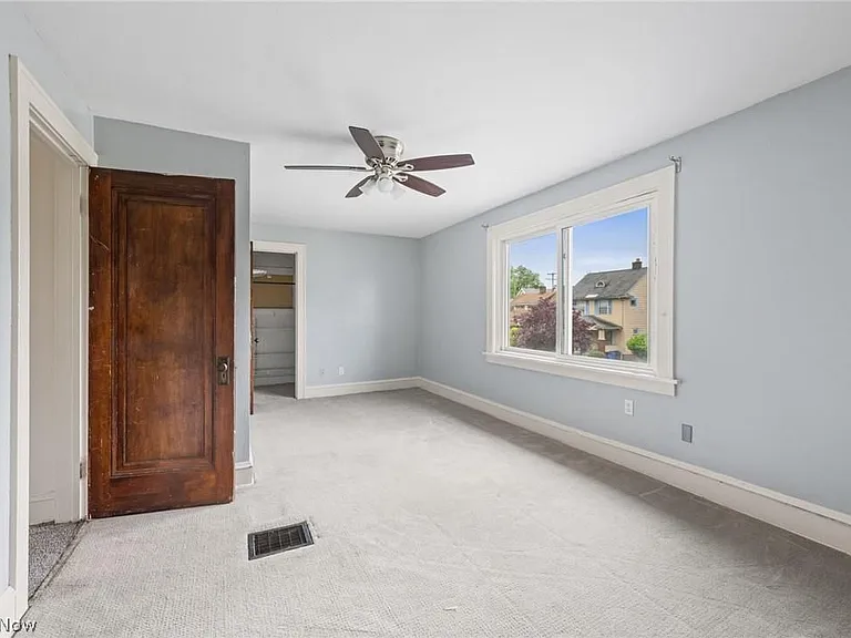11715 Rutland Ave — Photo 14