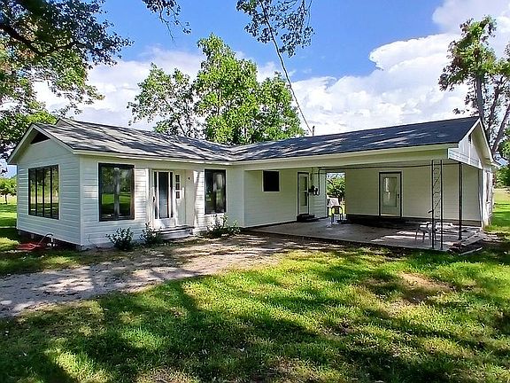 3rd image of 317 Crawford Rd