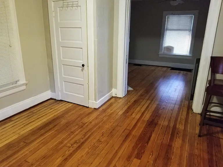 804 E Stewart St — Photo 21