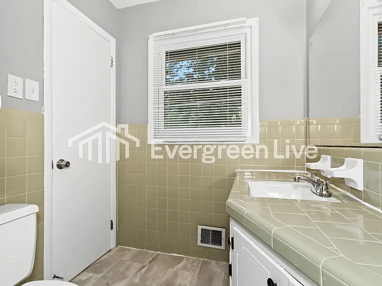 421 Westwood Ave — Photo 1