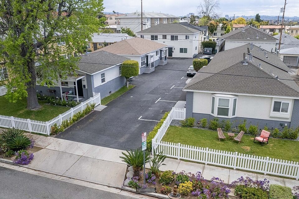1st image of 240 E Providencia Ave