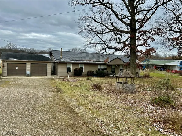 4030 Canton Rd NW, Carrollton, OH 44615