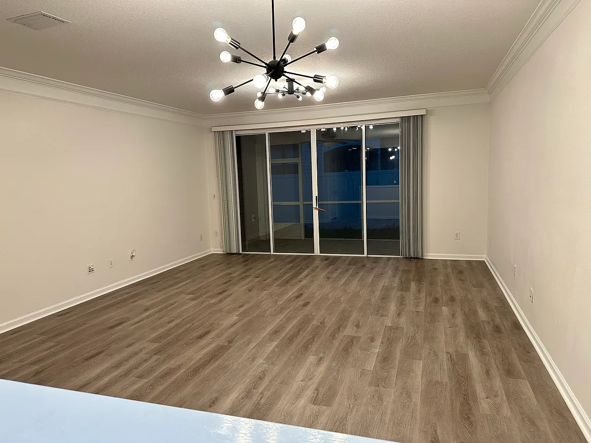 Building Photo - 4223 Highwood Dr