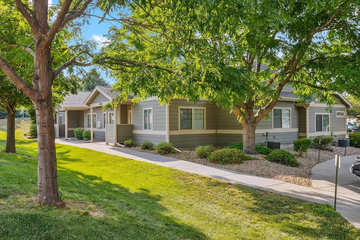 Building Photo - Arbor Garden Townhomes
