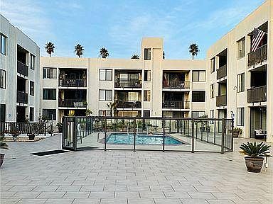 2nd image of 1140 Ocean Blvd #108