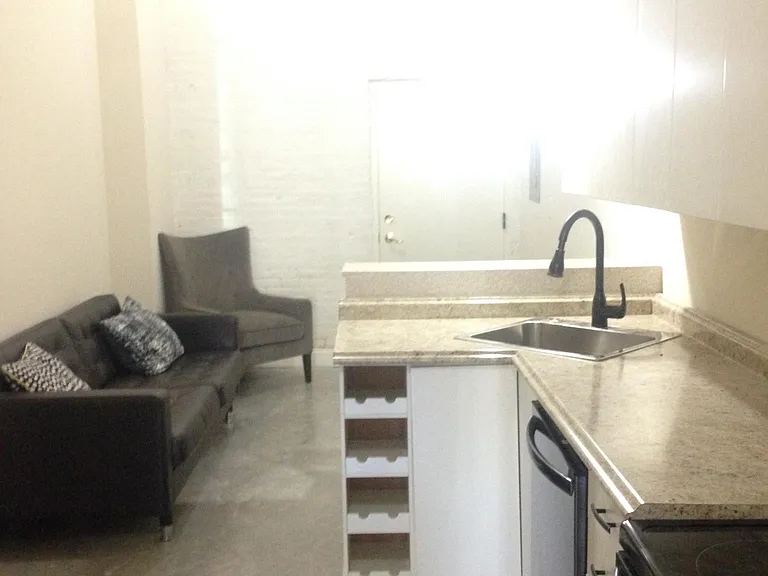 124 Trenton St #105 — Photo 8