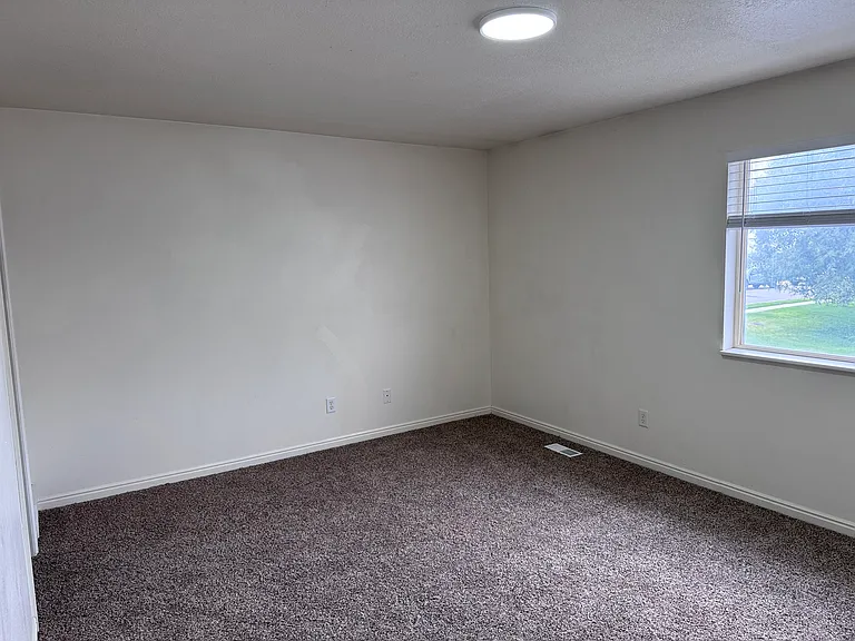 2455 W 450 N #3 — Photo 12