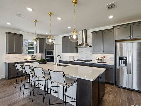 7th image of this home