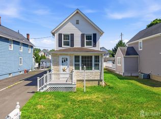 44 John St, Helmetta, NJ 08828