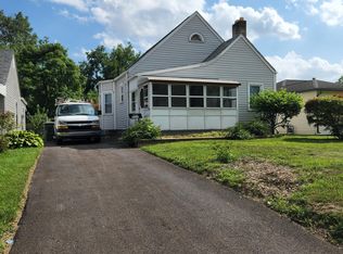 1995 E 5th Ave, Columbus, OH 43219