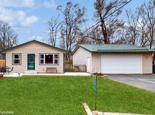 23619 124th St, Trevor, WI 53179