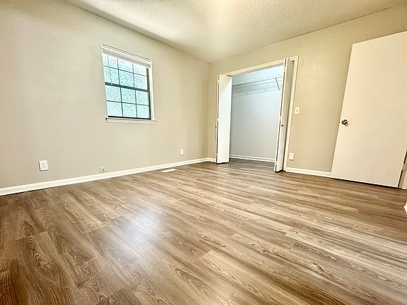 5th image of 4963 Brighton Ln #4963