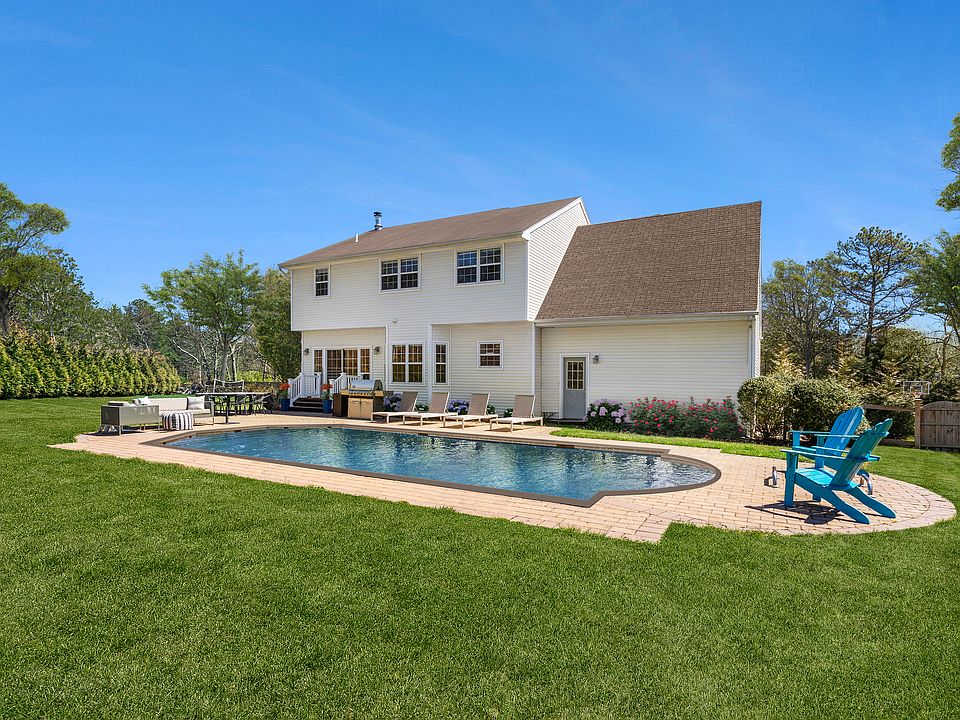1st image of 8 Willowood Ct