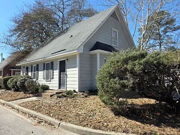 3rd image of 27 Old Clayton Ct