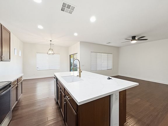 4th image of 5408 W El Cortez Trl