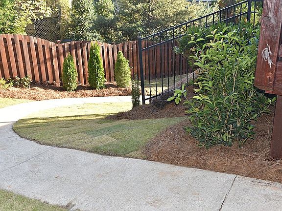 3rd image of 2619 Hidden Falls Dr
