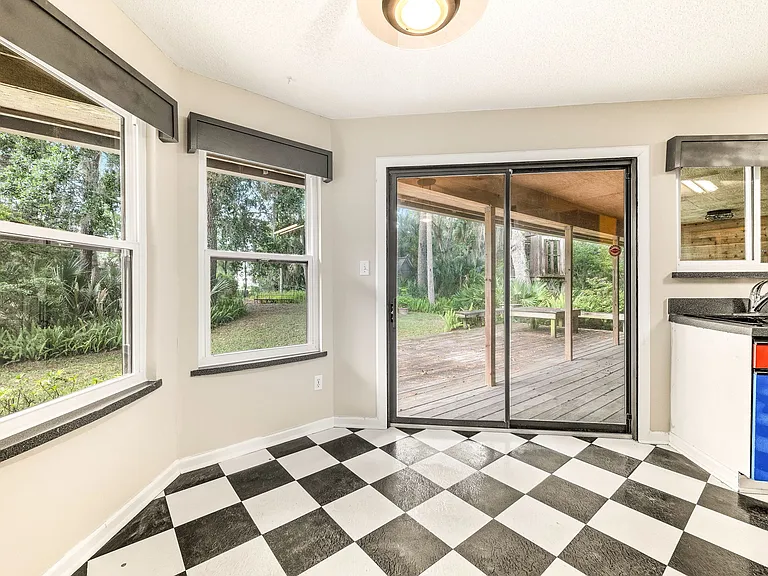 119 Palm Valley Woods Dr — Photo 21