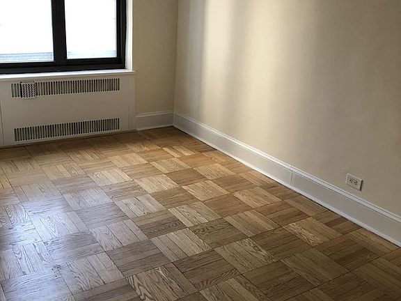 5th image of 141 E 56th St APT 11A