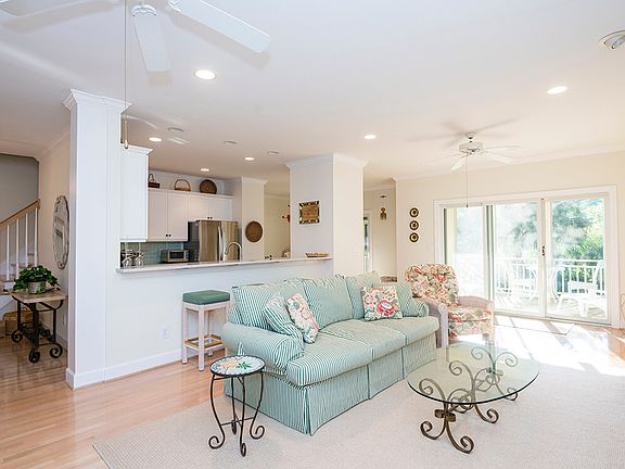 5th image of 23 Ocean Green Dr
