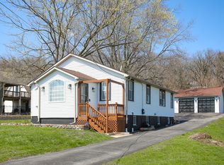 19W640 Bluff Rd, Lemont, IL 60439