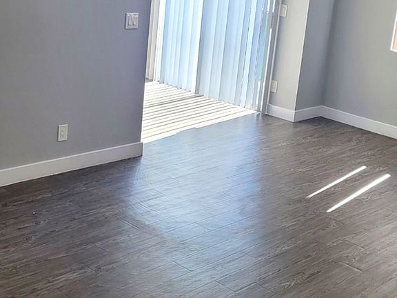 4th image of 664 W 12th St APT 202