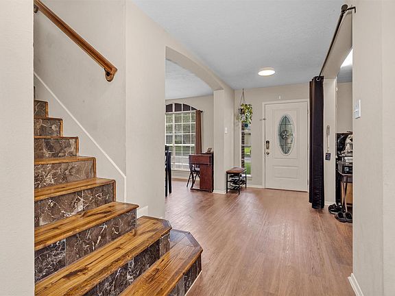 3rd image of 21618 Nottinghill Dr