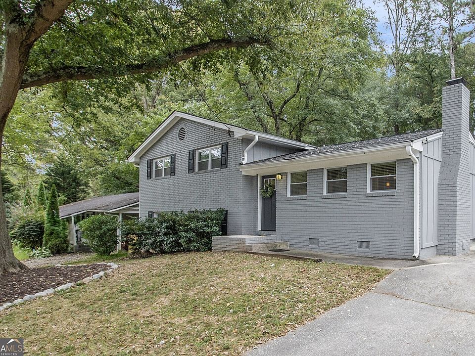 1st image of 3295 Artesia Dr