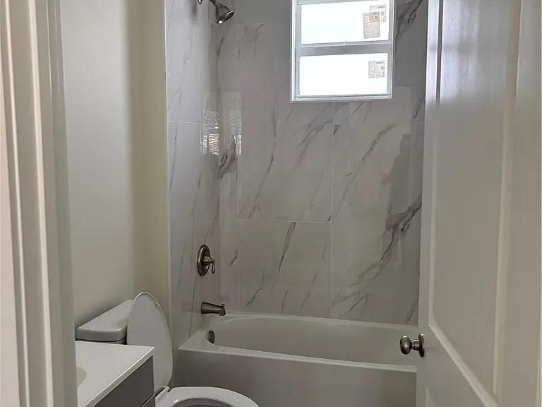 1299 Old Bridge Rd — Photo 10