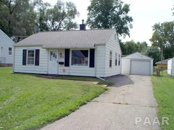 2712 W Humboldt St, Peoria, IL 61605