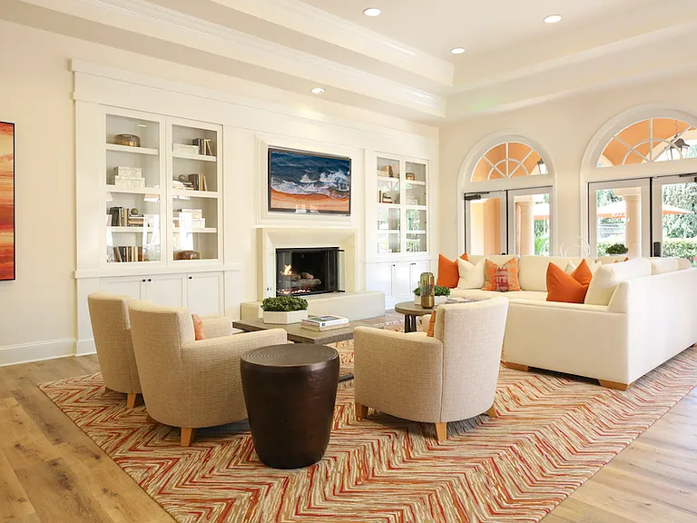 Newport Bluffs Apartment Village — Photo 18