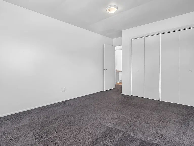5533 Aspen Ave #4 — Photo 8