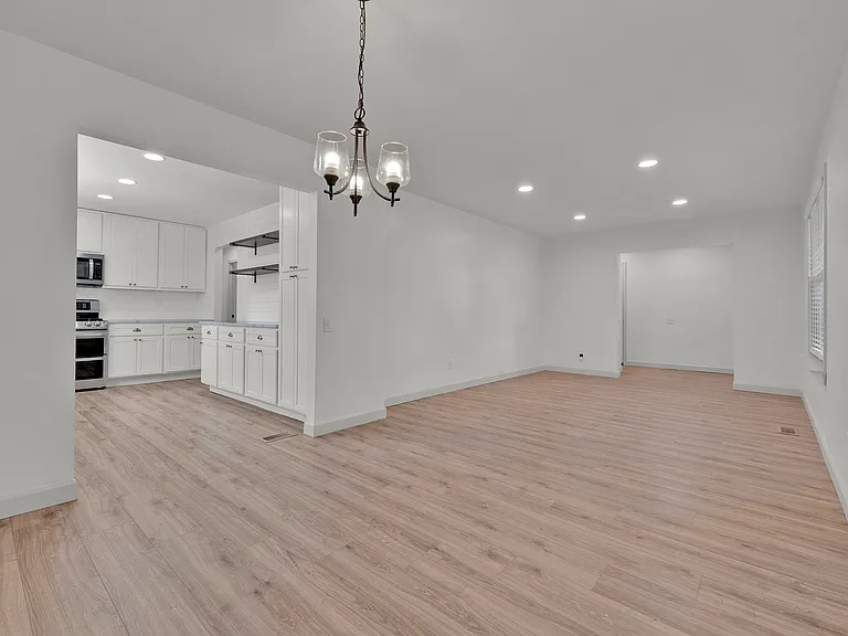 449 Madrina Ct — Photo 7