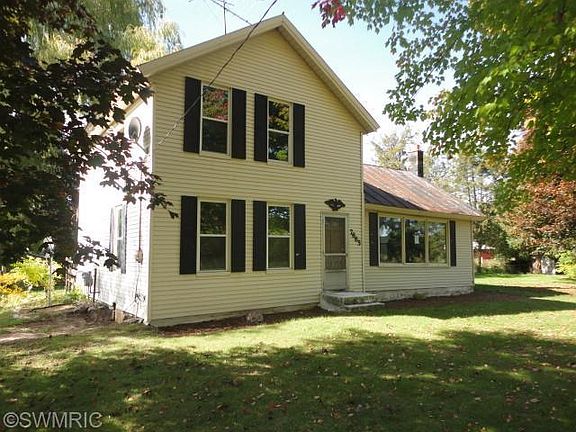 2nd image of 7865 S Elm Ave