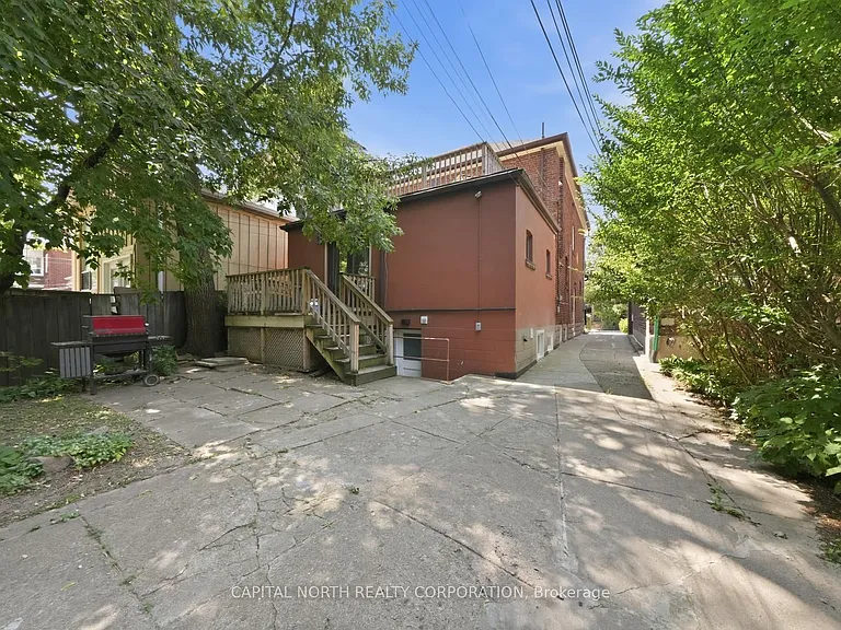 47 Robina Ave #2 — Photo 26