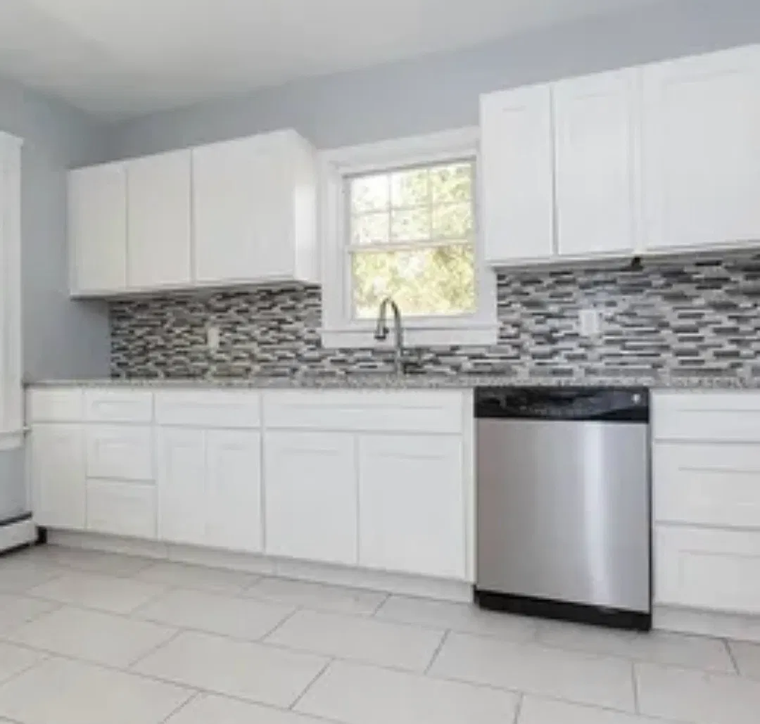 4 bed, 2000 sqft, $3,750 — Photo 3