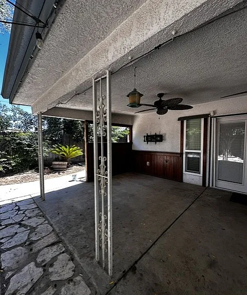 6314 N Barcus Ave — Photo 26