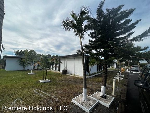 4th image of 6032-6040 SW 25th St #6040-15