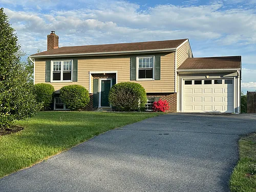 11005 Horseshoe Dr Photo 1