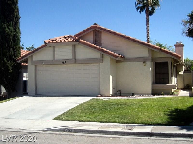 1st image of 753 Whispering Palms Dr