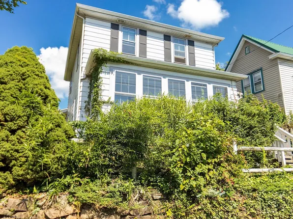 724 Madison Ave, Morgantown, WV 26501