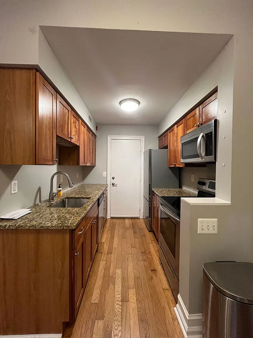 2501 Christian Street — Photo 4